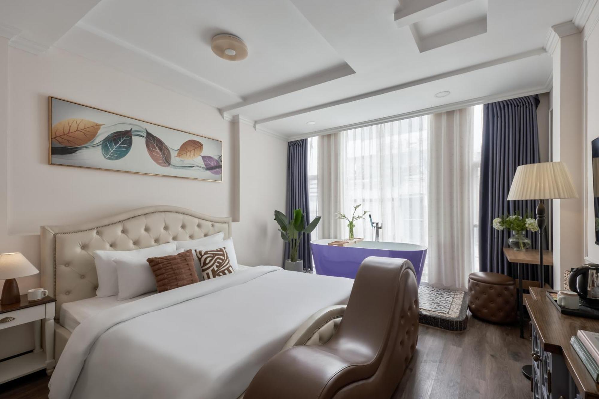 Phòng Deluxe Giường Đôi Có Bồn Tắm